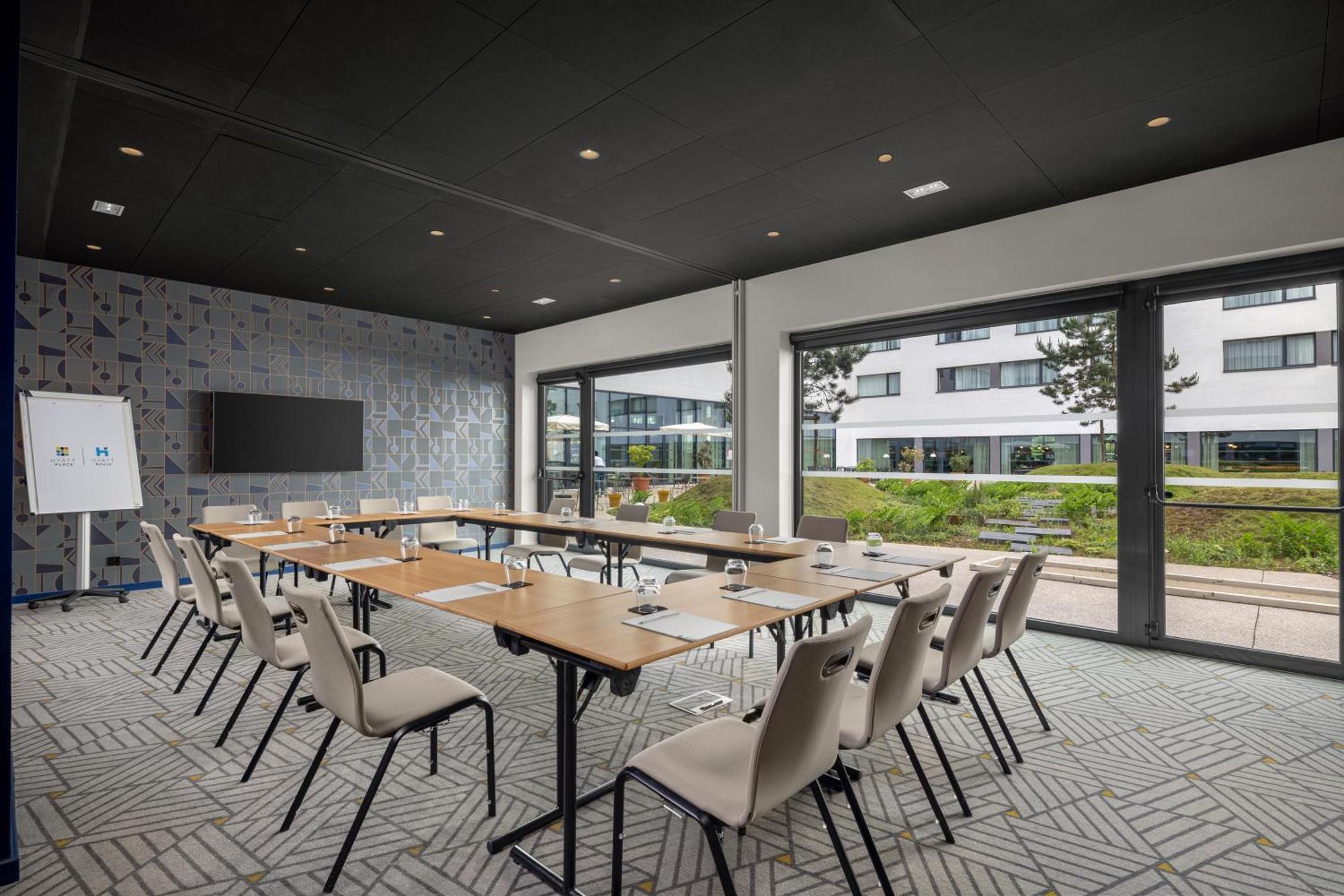 Hyatt Place Paris Charles De Gaulle Airport Roissy-en-France Bagian luar foto